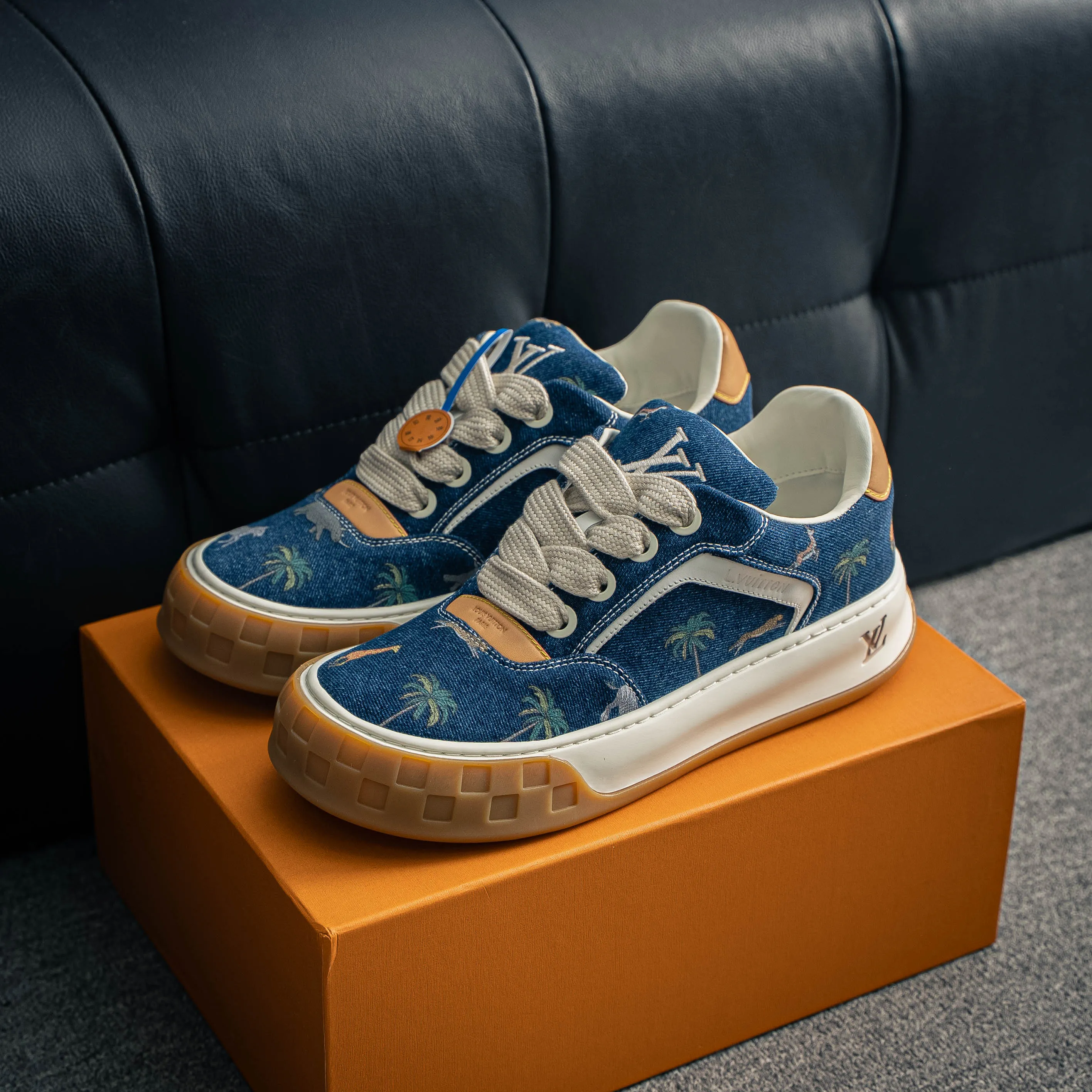 LV tilted ， Shoes，Sneakers， Shoes，Skate Shoes~~ Sneakers， LV Shoes ， Cushioning TPU Vuitton ，